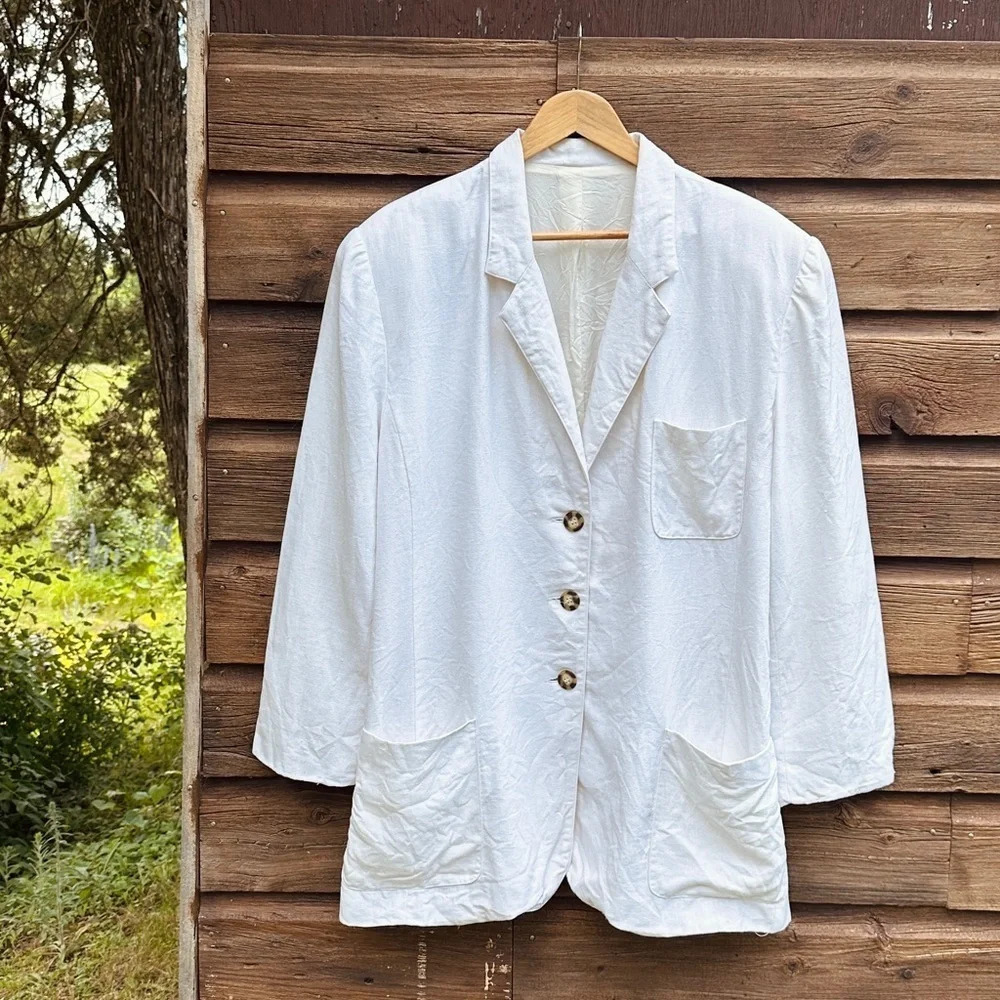 Vintage White Linen Jacket - fully lined - Size 14 - relaxed  fit